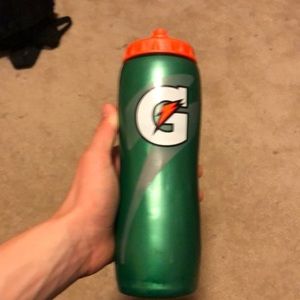 gatorade squeeze squirt water bottle